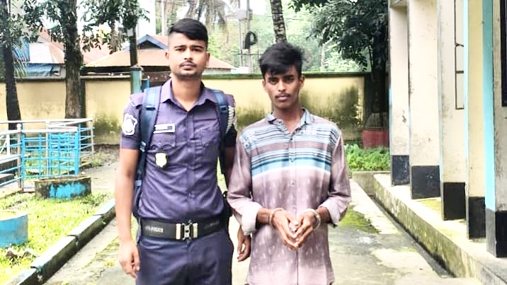শাল্লায় ৭ম শ্রেণীর ছাত্রীকে কাঁচি ঠেকিয়ে ধর্ষণ ও ভিডিও ধারণ, প্রধান আসামি গ্রেপ্তার